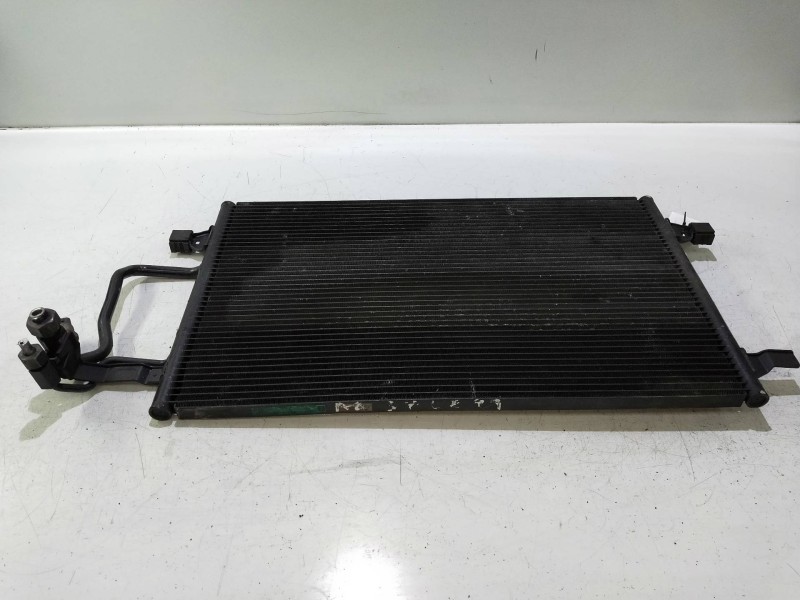 Recambio de condensador / radiador aire acondicionado para audi a8 (d2) 3.7 quattro referencia OEM IAM 4D0260401A  