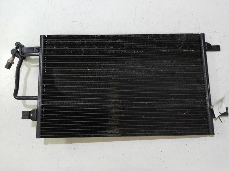 Recambio de condensador / radiador aire acondicionado para audi a8 (d2) 3.7 quattro referencia OEM IAM 4D0260401A  