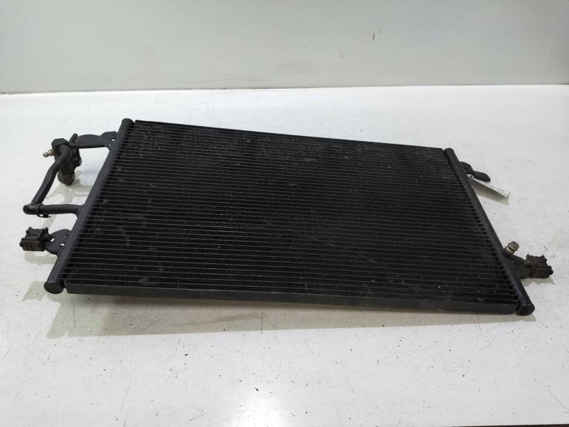 Recambio de condensador / radiador aire acondicionado para audi a8 (d2) 3.7 v8 32v referencia OEM IAM 4D0260401A  