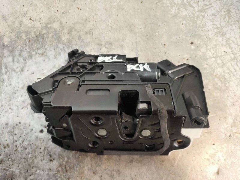 Recambio de motor cierre centralizado delantero derecho para volkswagen scirocco (138) r-line bmt referencia OEM IAM 5N1837016F 