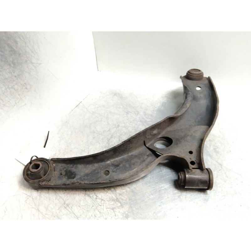 Recambio de brazo suspension inferior delantero derecho para mazda 323 berl. f/s (bj) 2.0 turbodiesel referencia OEM IAM   