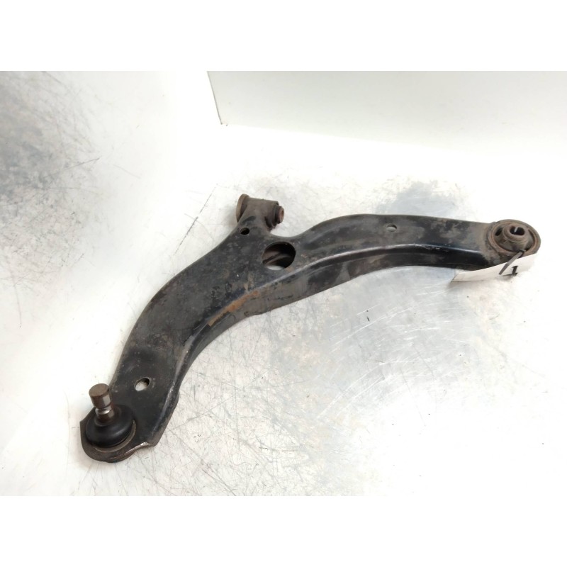 Recambio de brazo suspension inferior delantero izquierdo para mazda 323 berl. f/s (bj) 2.0 turbodiesel referencia OEM IAM   