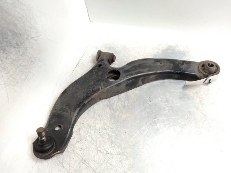Recambio de brazo suspension inferior delantero izquierdo para mazda 323 berl. f/s (bj) 2.0 turbodiesel referencia OEM IAM   