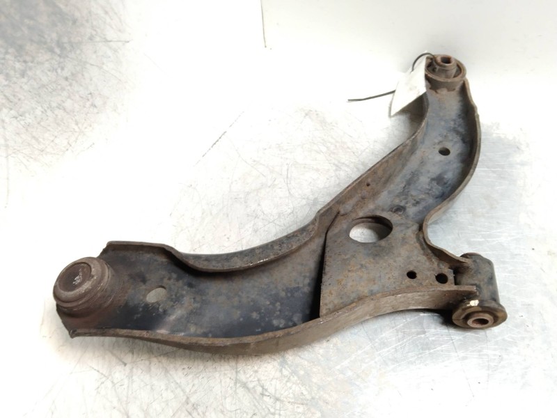 Recambio de brazo suspension inferior delantero izquierdo para mazda 323 berl. f/s (bj) 2.0 turbodiesel referencia OEM IAM   