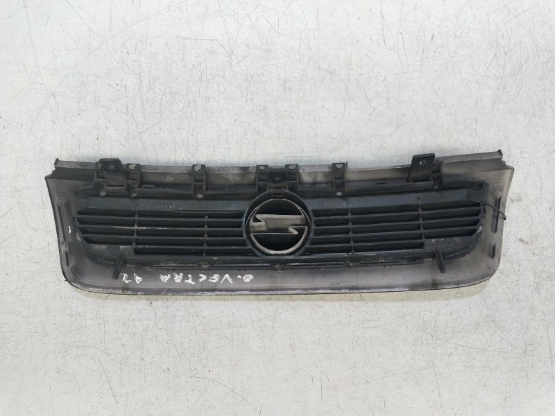 Recambio de rejilla delantera para opel vectra a referencia OEM IAM   