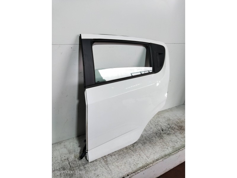 Recambio de puerta trasera izquierda para chevrolet aveo berlina hatchback lt referencia OEM IAM  5P 
