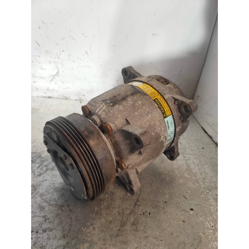 Recambio de compresor aire acondicionado para renault megane i classic (la0) 1.6e rn referencia OEM IAM 1135284  