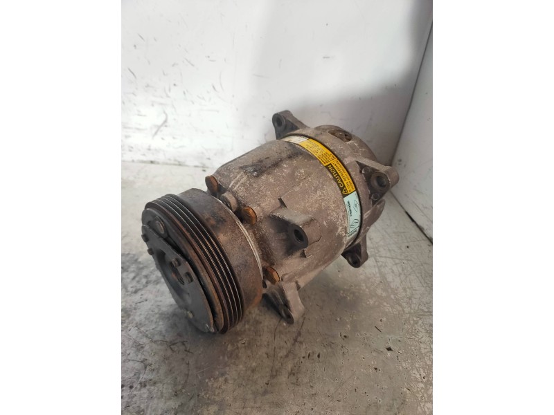Recambio de compresor aire acondicionado para renault megane i classic (la0) 1.6e rn referencia OEM IAM 1135284  