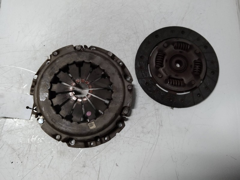 Recambio de kit embrague para fiat stilo (192) 1.4 16v feel referencia OEM IAM 0071776804  