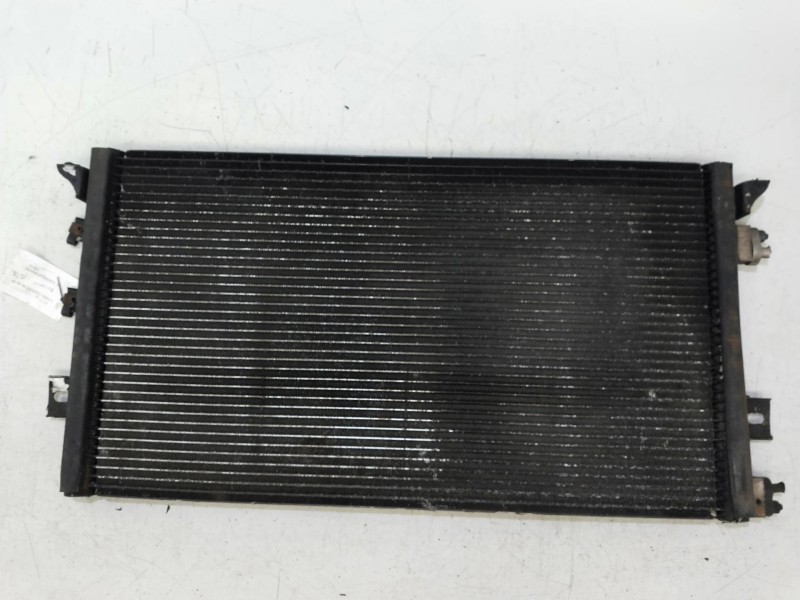 Recambio de condensador / radiador aire acondicionado para chrysler town contry 3.8 referencia OEM IAM 4682590  
