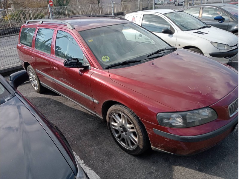 volvo v70 familiar del año 2004
