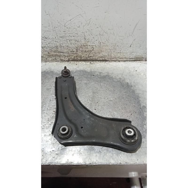 Recambio de brazo suspension inferior delantero derecho para renault scenic iii dynamique referencia OEM IAM 545000399R  