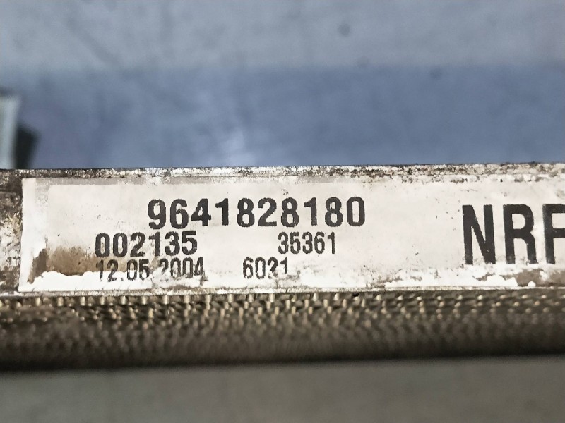 Recambio de condensador / radiador aire acondicionado para citroen saxo 1.1 referencia OEM IAM 9641828180  