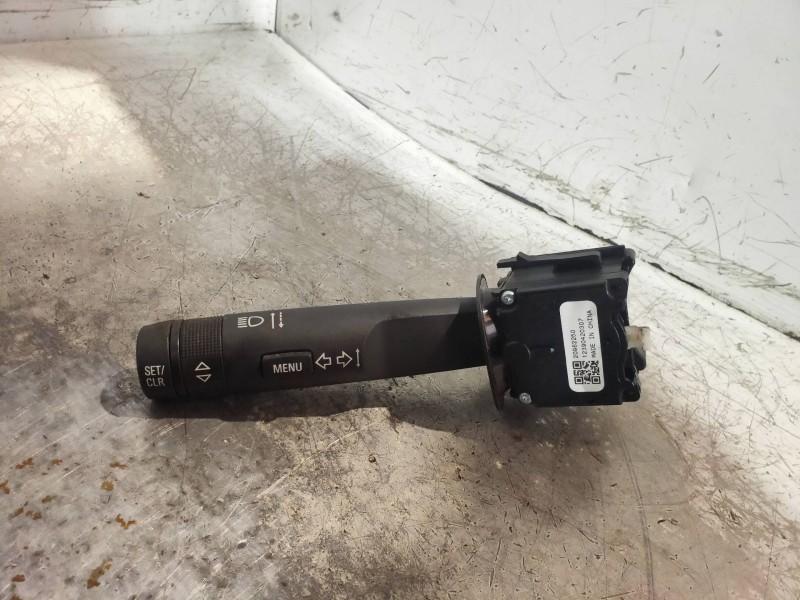 Recambio de mando luces para chevrolet aveo berlina hatchback lt referencia OEM IAM 20962250  