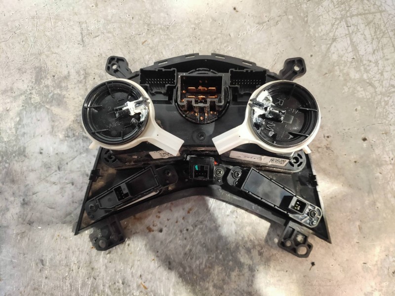 Recambio de mando calefaccion / aire acondicionado para chevrolet aveo berlina hatchback lt referencia OEM IAM 95164452  