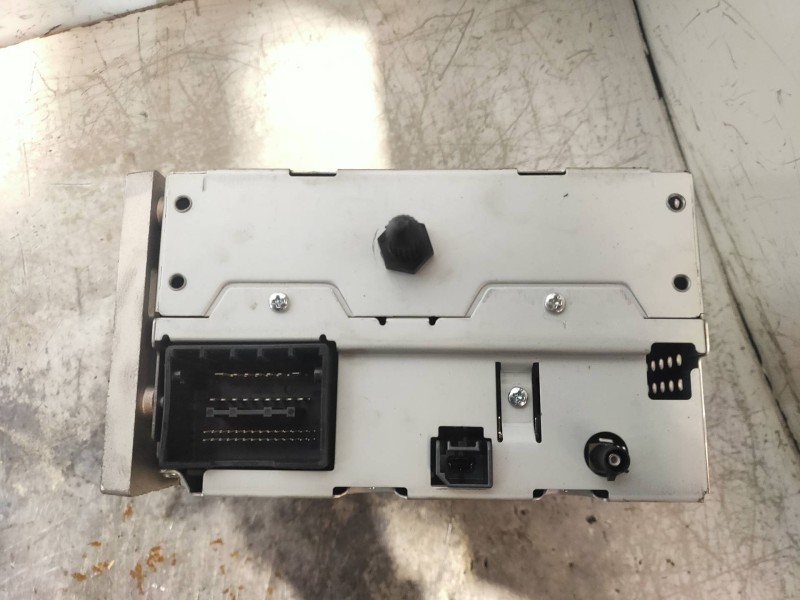 Recambio de sistema audio / radio cd para chevrolet aveo berlina hatchback lt referencia OEM IAM 95179056  