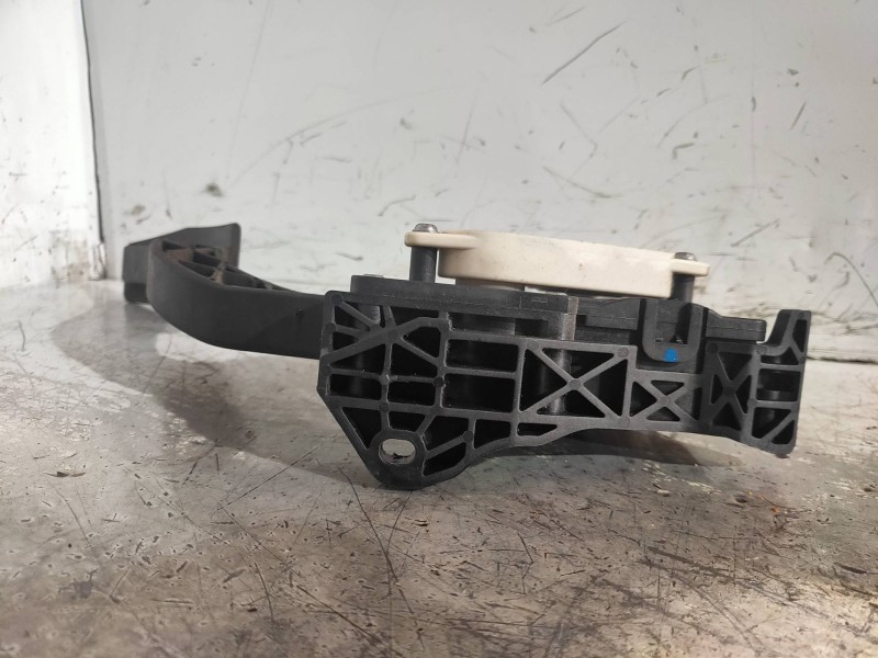 Recambio de potenciometro pedal para chevrolet aveo berlina hatchback lt referencia OEM IAM 96858781  