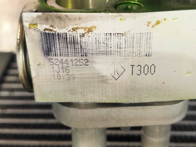 Recambio de evaporador aire acondicionado para chevrolet aveo berlina hatchback lt referencia OEM IAM 52441252  