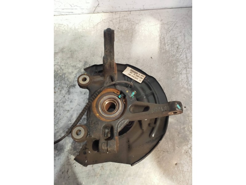 Recambio de mangueta delantera derecha para chevrolet aveo berlina hatchback lt referencia OEM IAM   