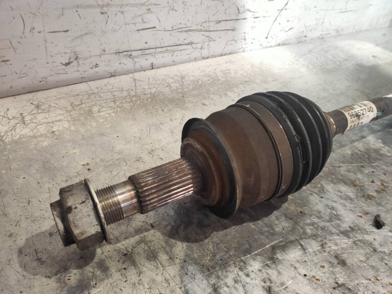 Recambio de transmision delantera izquierda para chevrolet aveo berlina hatchback lt referencia OEM IAM 96852740  