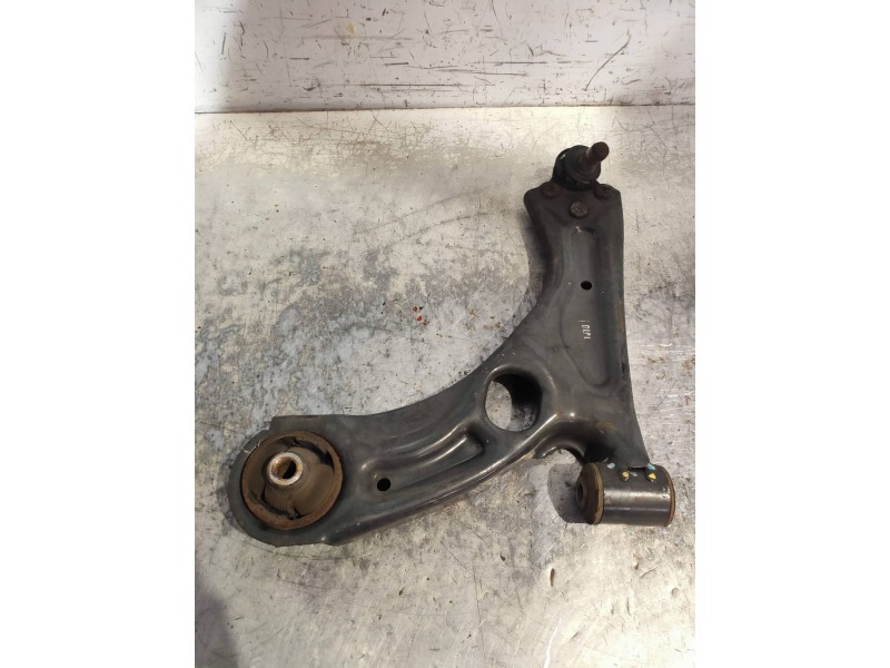 Recambio de brazo suspension inferior delantero izquierdo para chevrolet aveo berlina hatchback lt referencia OEM IAM   