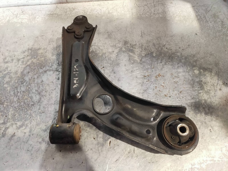 Recambio de brazo suspension inferior delantero izquierdo para chevrolet aveo berlina hatchback lt referencia OEM IAM   
