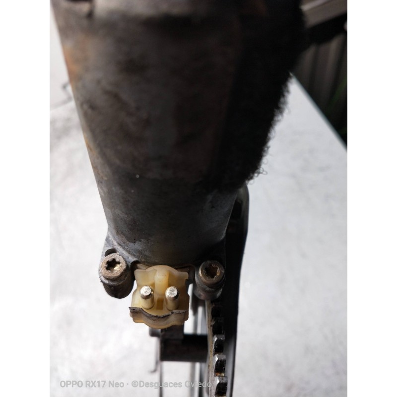 Recambio de elevalunas delantero derecho para mercedes clase c (w202) berlina 220 (202.022) referencia OEM IAM 193028100  4P
