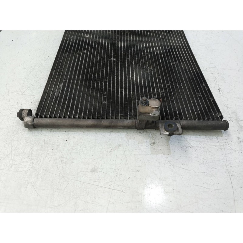 Recambio de condensador / radiador aire acondicionado para hyundai h 1 h 1 furg.caja cerr.c. puerta referencia OEM IAM 976064A25