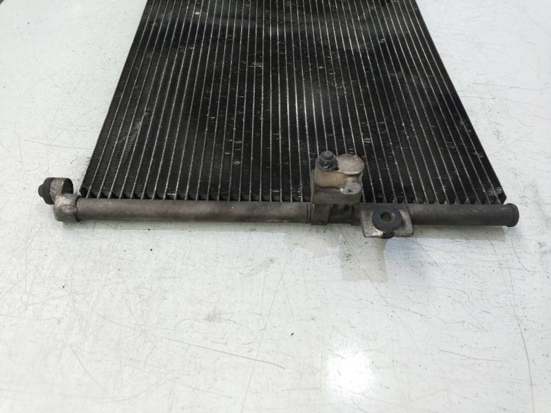 Recambio de condensador / radiador aire acondicionado para hyundai h 1 h 1 furg.caja cerr.c. puerta referencia OEM IAM 976064A25