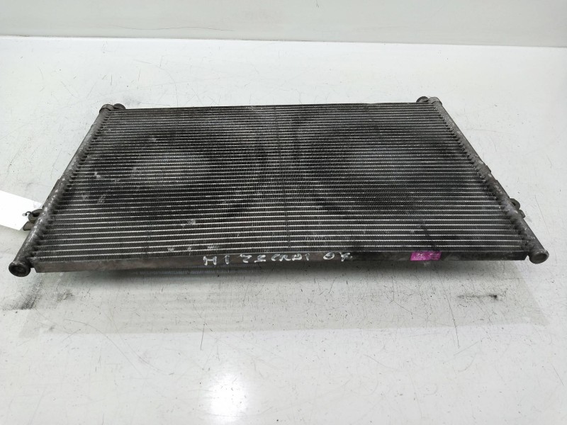 Recambio de condensador / radiador aire acondicionado para hyundai h 1 h 1 furg.caja cerr.c. puerta referencia OEM IAM 976064A25
