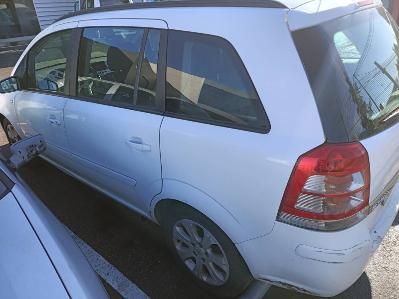 opel zafira b del año 2008