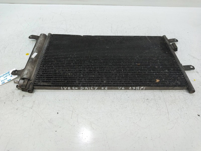 Recambio de condensador / radiador aire acondicionado para iveco daily caja cerrada (2006 =>) 2.3 diesel cat referencia OEM IAM 
