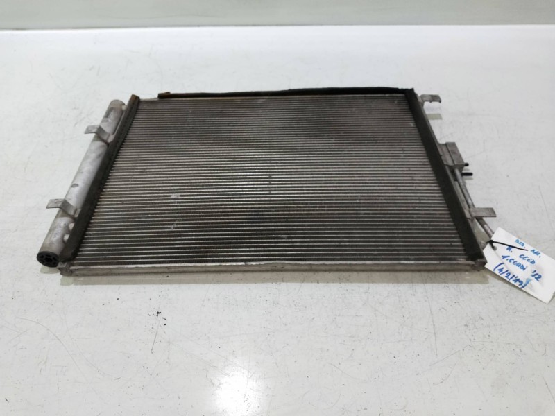 Recambio de condensador / radiador aire acondicionado para kia cee´d 1.6 crdi cat referencia OEM IAM   