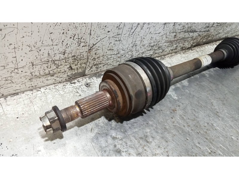 Recambio de transmision delantera derecha para renault scenic iii dynamique referencia OEM IAM 391001702R  