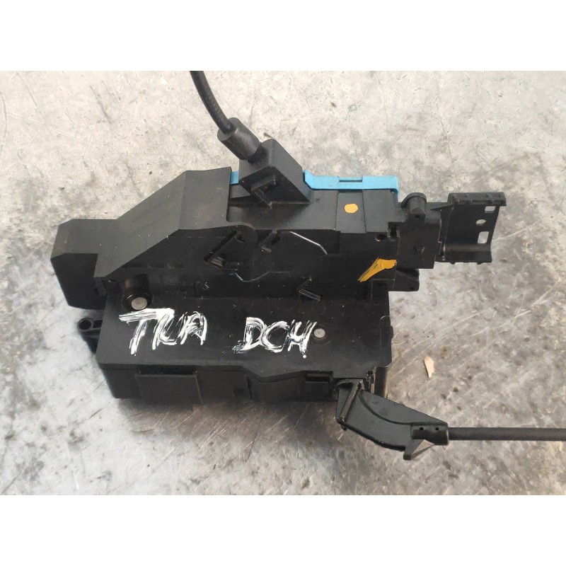 Recambio de motor cierre centralizado trasero derecho para citroen c3 picasso live edition referencia OEM IAM 9681792880 9681793