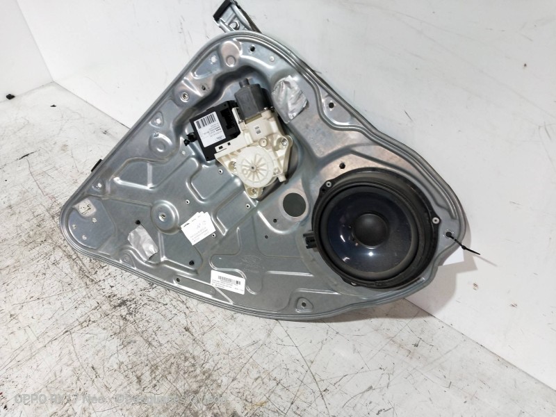 Recambio de elevalunas trasero izquierdo para ford focus berlina (cap) ghia referencia OEM IAM 4M51A045H28A  5P