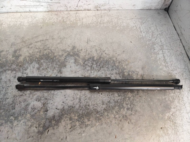 Recambio de amortiguadores maletero / porton para citroen c3 picasso live edition referencia OEM IAM 9681486580  