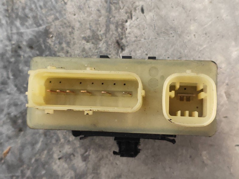 Recambio de caja precalentamiento para citroen c3 picasso live edition referencia OEM IAM 9652021180  