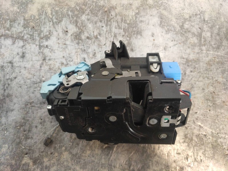 Recambio de motor cierre centralizado delantero izquierdo para volkswagen touran (1t2) advance referencia OEM IAM 3D2837015K 25K