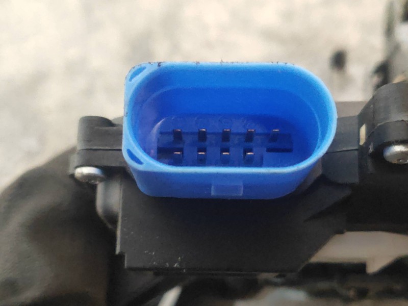 Recambio de motor cierre centralizado delantero izquierdo para volkswagen touran (1t2) advance referencia OEM IAM 3D2837015K 25K