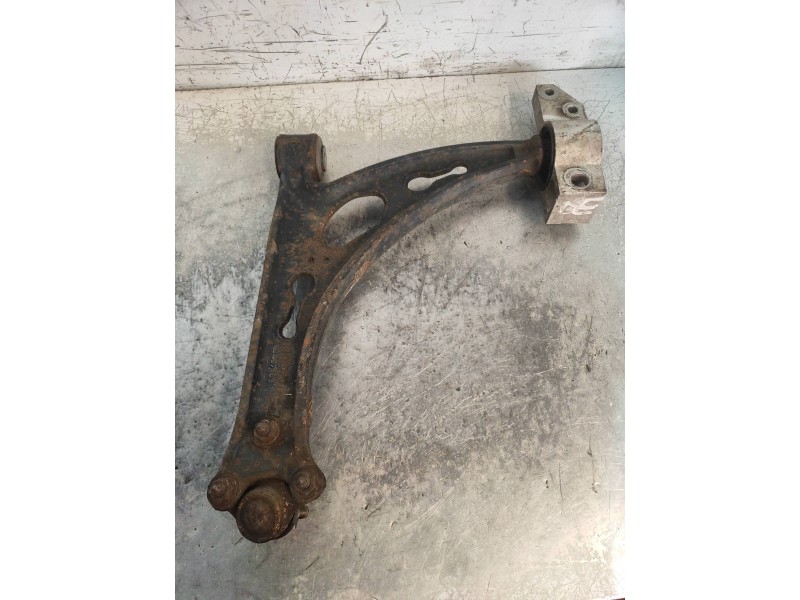 Recambio de brazo suspension inferior delantero derecho para volkswagen touran (1t2) advance referencia OEM IAM 1K0407153G  