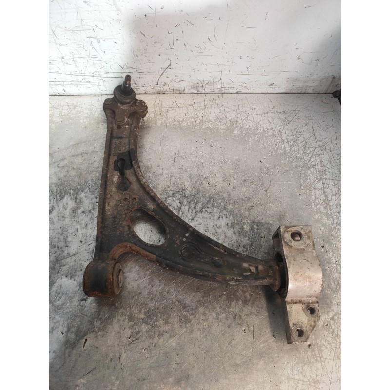 Recambio de brazo suspension inferior delantero derecho para volkswagen touran (1t2) advance referencia OEM IAM 1K0407153G  