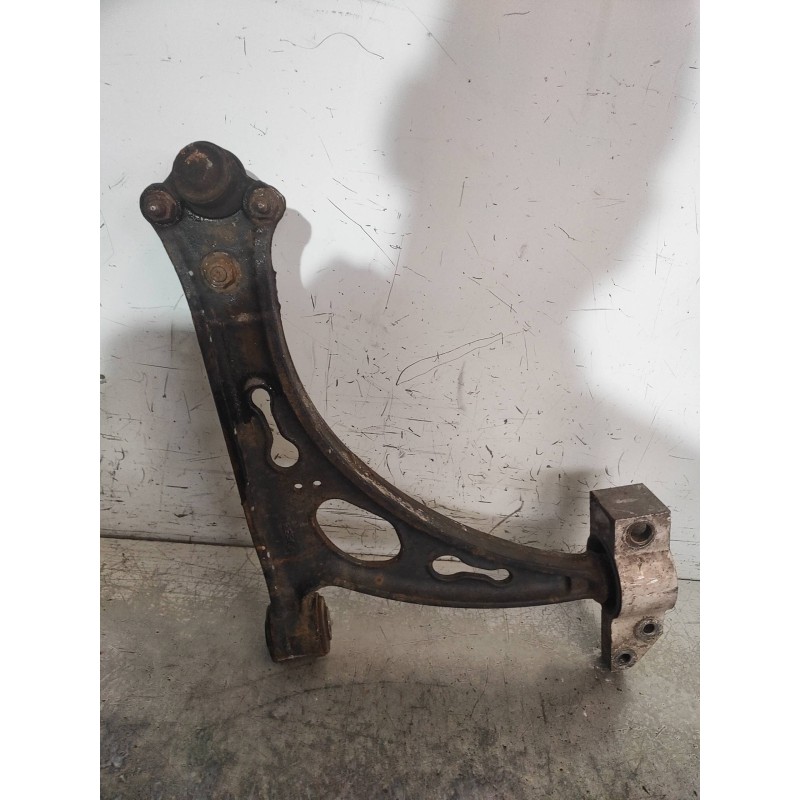 Recambio de brazo suspension inferior delantero izquierdo para volkswagen touran (1t2) advance referencia OEM IAM 1K0407153G  