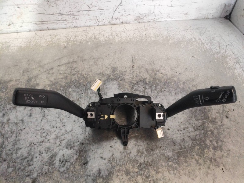 Recambio de mando luces para volkswagen caddy ka/kb (2c) kombi referencia OEM IAM 5K0953507AR 5K0963513K 