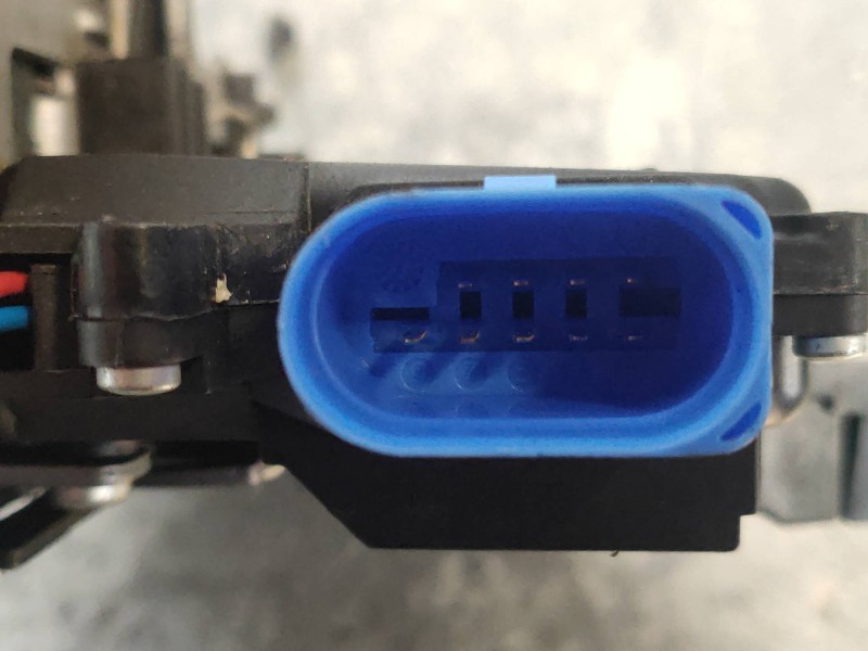 Recambio de motor cierre centralizado delantero derecho para volkswagen caddy ka/kb (2c) kombi referencia OEM IAM 3D1837016AQ 16