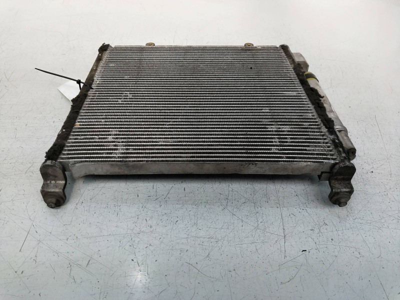 Recambio de condensador / radiador aire acondicionado para opel agila 1.2 16v cat (z 12 xe / lw4) referencia OEM IAM 9209607  