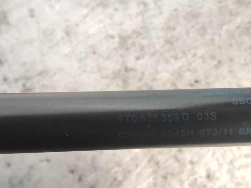 Recambio de amortiguadores capo para volkswagen caddy ka/kb (2c) kombi referencia OEM IAM 1T0823359D  