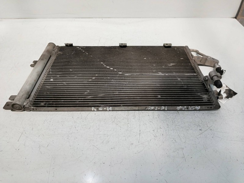 Recambio de condensador / radiador aire acondicionado para opel astra h berlina 1.6 16v referencia OEM IAM 23214140909  