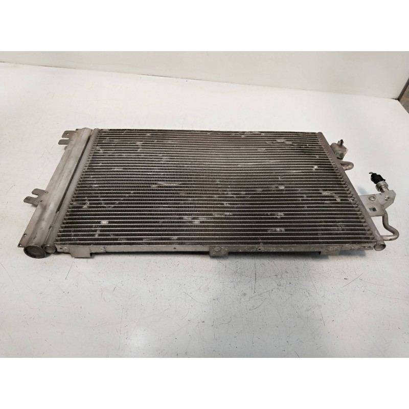 Recambio de condensador / radiador aire acondicionado para opel astra h berlina 1.6 16v referencia OEM IAM 23214140909  