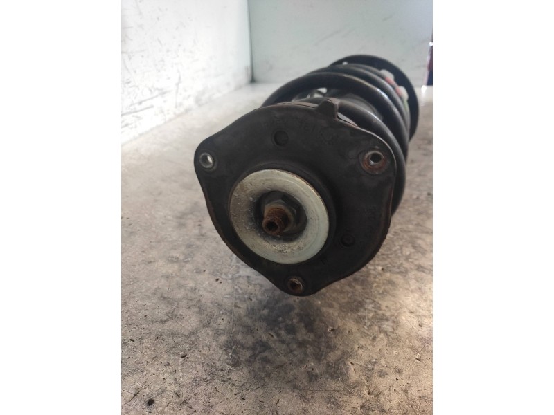 Recambio de amortiguador delantero izquierdo para volkswagen caddy ka/kb (2c) kombi referencia OEM IAM 1K0413031BA 2K5412021E 